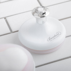 Силиконовая щеточка для глубокого очищения лица Pore Clear Brush Benton