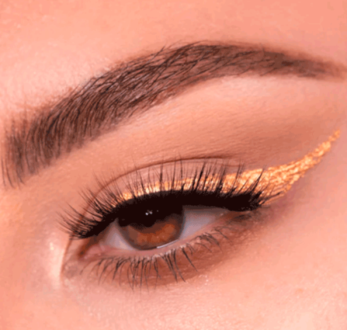 Жидкая подводка для глаз The balm Schwing! (14K Gold)