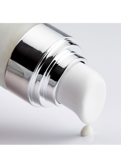 Разглаживающий крем для кожи вокруг глаз Phytomer Cyfolia Contour Radiance Smoothing Eye Cream, 15 мл